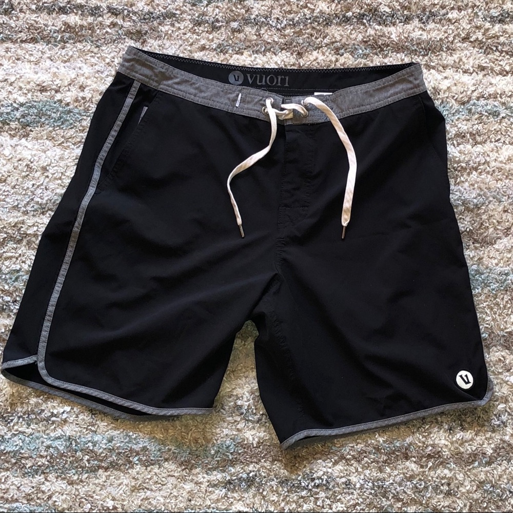 Vuori Men’s Board-Shorts